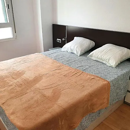 Apartment Newly Renovated Two Bedrooms In Marina *